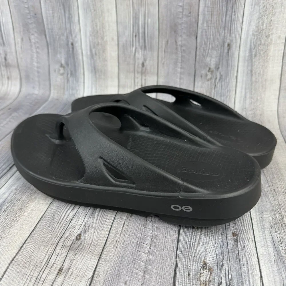 OOFOS OOriginal Flip Flop Men’s 8/ Women 10 Sandals Comfort Recovery Shoes Black
